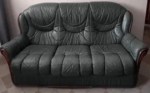 5 Seater Leather Sofa + 1 Ottoman