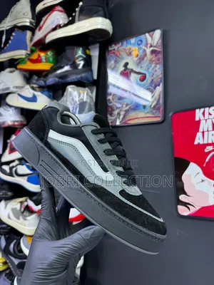 Black Vans Hylane Nineties Sneakers