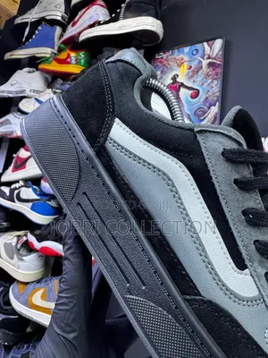 Black Vans Hylane Nineties Sneakers