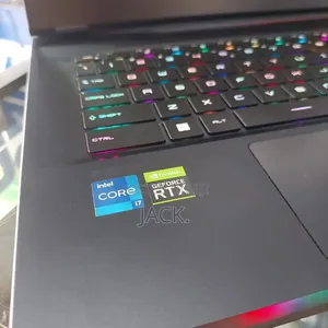 Laptop MSI GE66 Raider 16GB Intel Core i7 SSD 1T