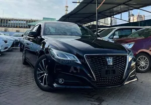 Toyota Crown 2019 Matt Black