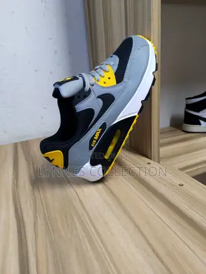 Nike Air Max 90 Batman - Black Yellow Streetwear Sneakers