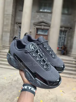 Nike Nocta Glide - Premium Sport Streetwear Sneakers