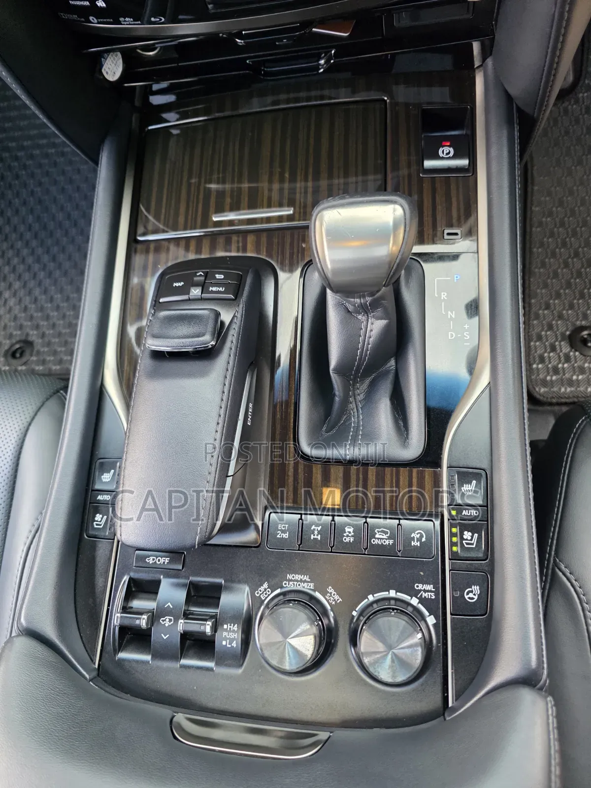 Lexus LX 570 AWD 2020 Black