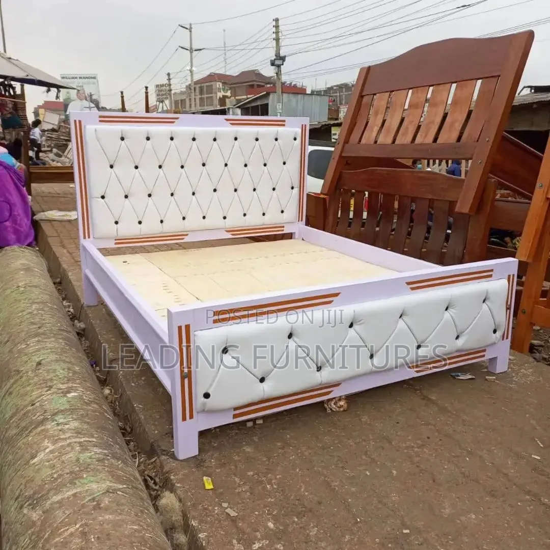 4x6 White Bed. With Gold Stripes