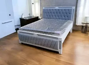5x6+Mattress Mocket Bed Gray With White Frame