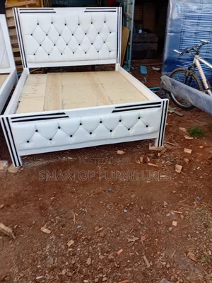 Rakisin Mochet Bed 5×6 Available