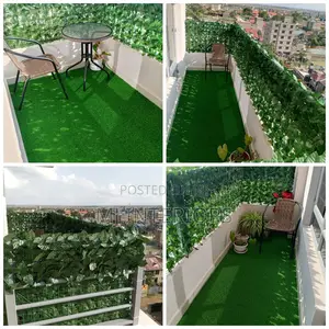 Decorative Artificial Hedge Fence – Light Green Natural Look Panels