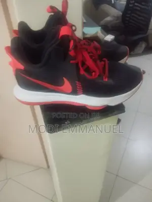 Second Hand Basketball Shoes Nike Lebrons
