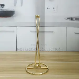 Vertical Iron Paper Towel Holder (3 Different Colors)