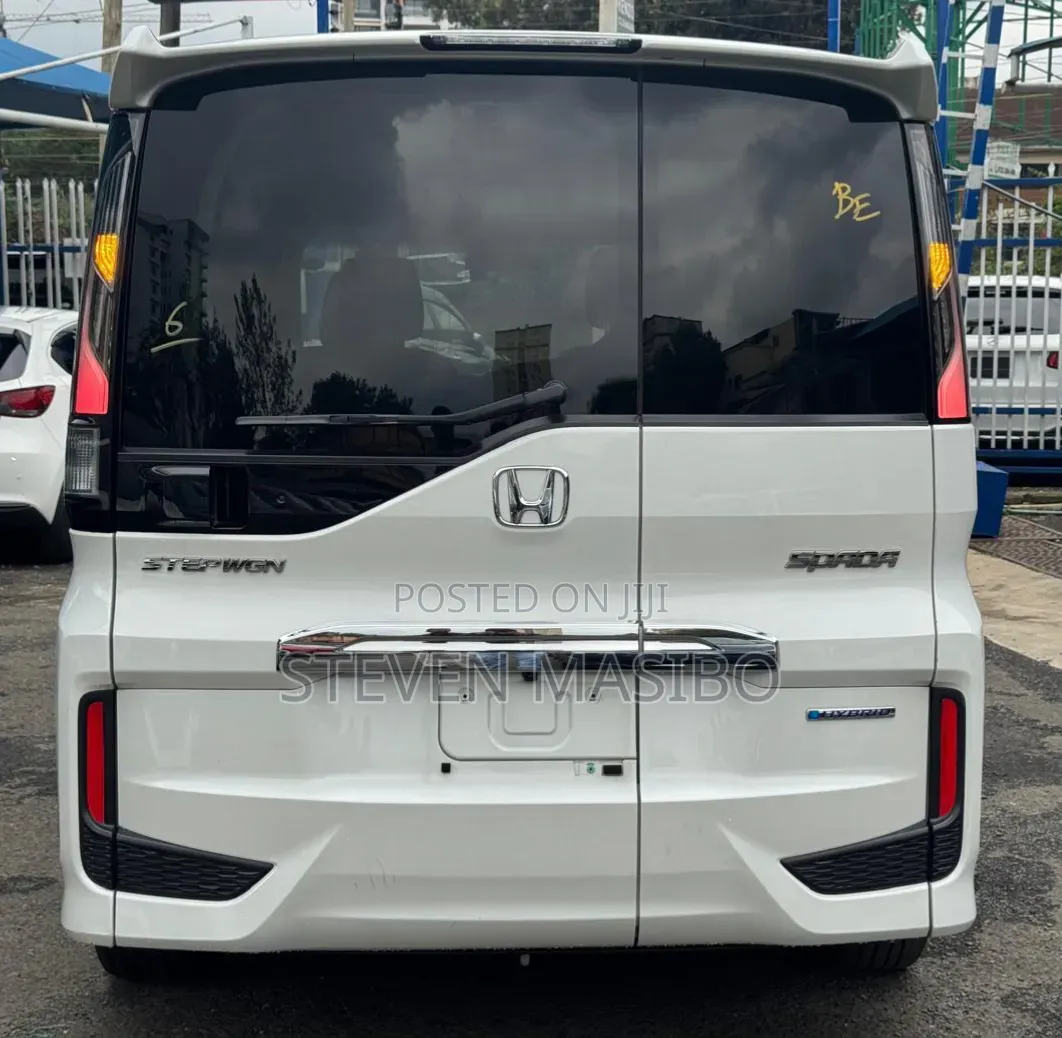 Honda Stepwgn 2019 White