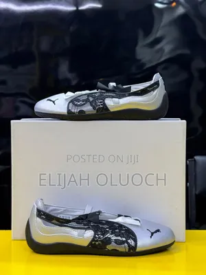 Puma Speedcat  Ballet
“ Lace Silver ”
 
 Sizes: 36-41