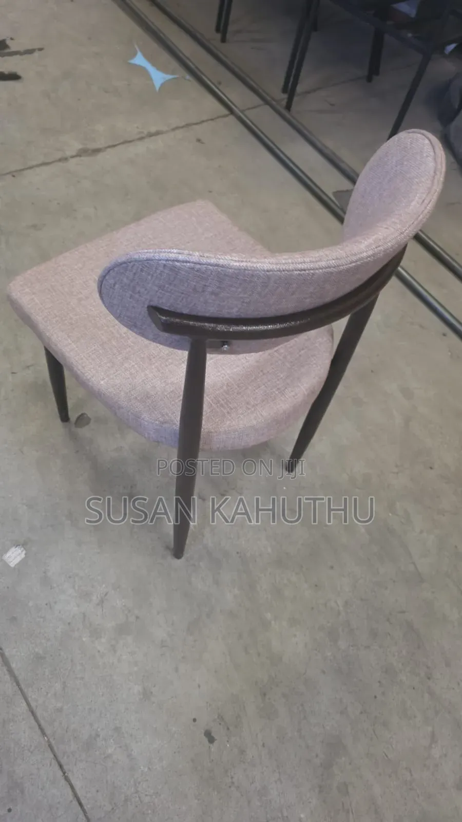 Beige And Black Chiselled Exquisite Seats