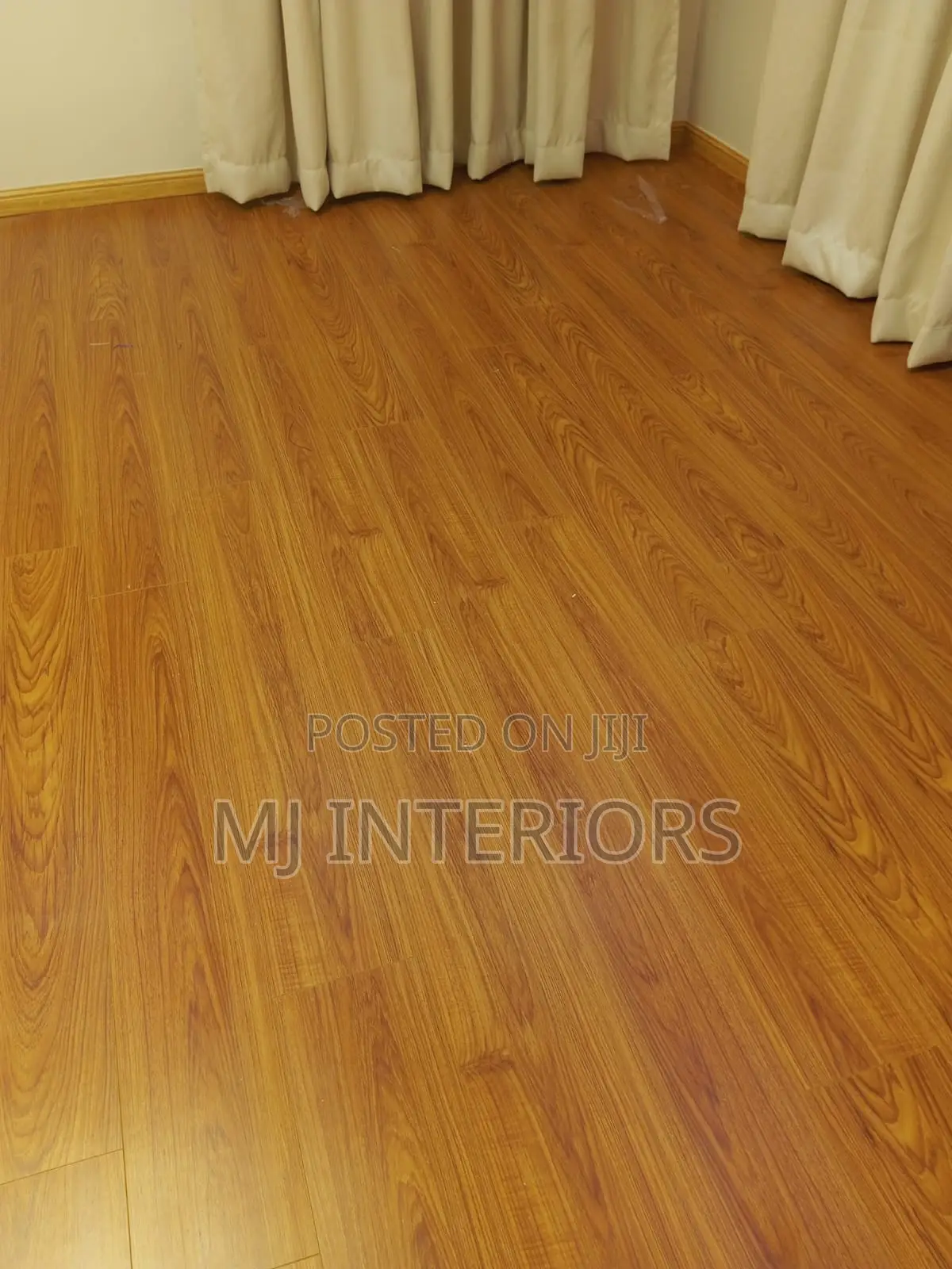 High Quality SPC Interlocking Flooring – Waterproof Scratch Proof
