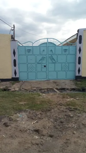 18bdrm House in Salgaa for rent