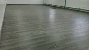 High-End Luxury Vinyl Flooring – Wood Effect Tiles