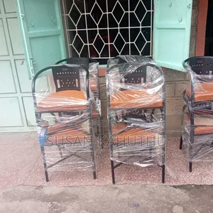 Robust and Fine Restaurant Seats