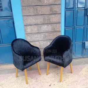 Black Tempting Parlour Seats