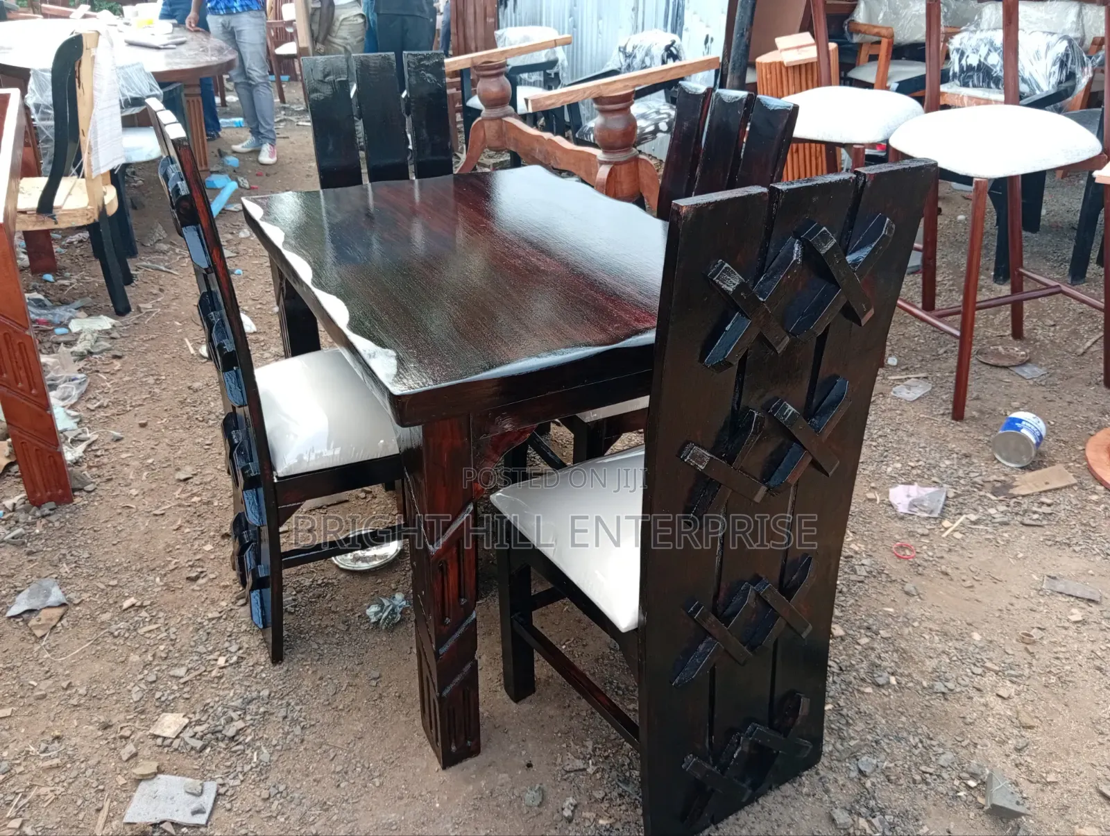 Flush 4 Seater Dining Tables