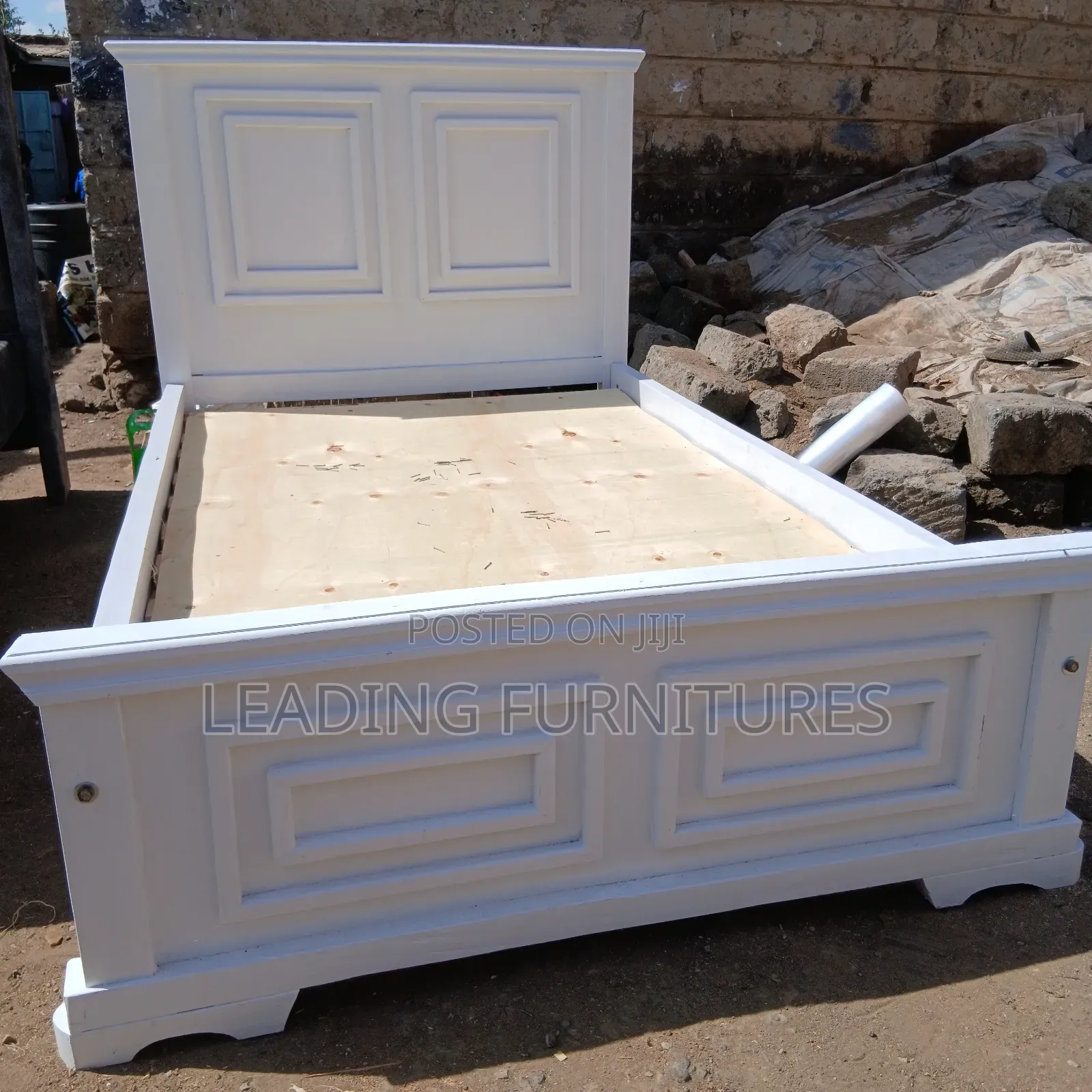 White Bed 4x6 Modern