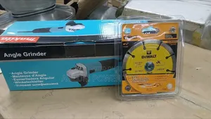 Combo Makita Angle Grinder With Wall Cutting Disc