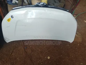 Toyota Voxy 2015 Bonnet Cover