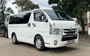 Toyota HiAce 2016 White