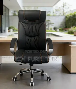 Office Chair : Black High-Back Leather Executive Office Chai