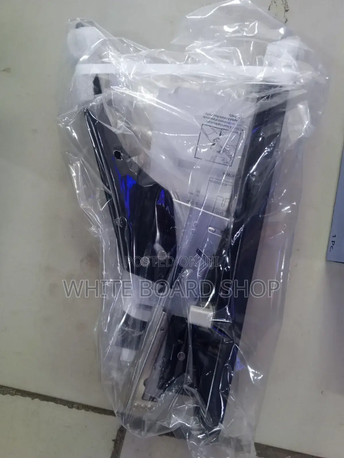 Heavy Duty Stapler for Office Operations