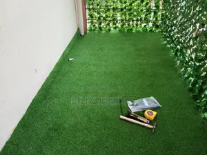 Heavy Duty Synthetic Grass Carpet - For Home, Office Landscaping