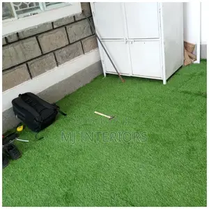 Green Synthetic Grass Carpet - No Maintenance Garden Solution