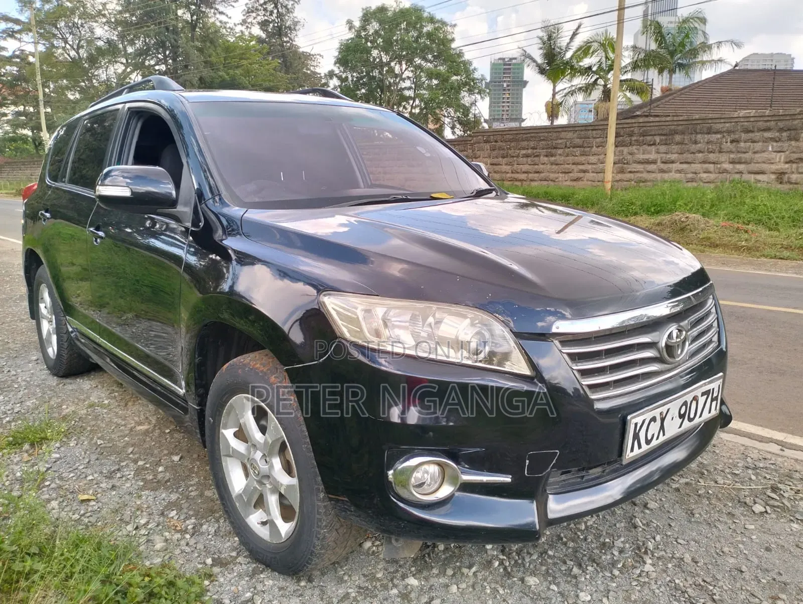 Toyota Vanguard 2012 Black