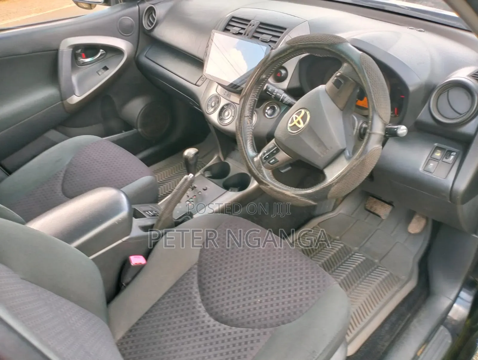 Toyota Vanguard 2012 Black