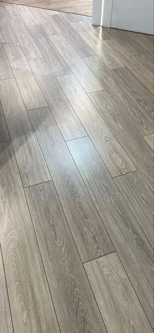 Laminate Flooring – Modern Wooden Floor Finish