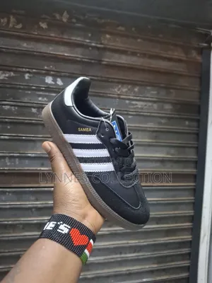 Adidas Samba Black/White - Classic Retro Sneakers