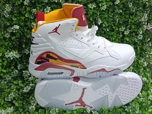 Jordan 6 Retro White/Green - Classic Basketball Streetwear Sneakers
