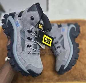Caterpillar Men Leather Boots Gray - Rugged Work Streetwear Boots