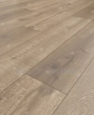 Laminate Flooring – Premium Floors for Elegant Interiors