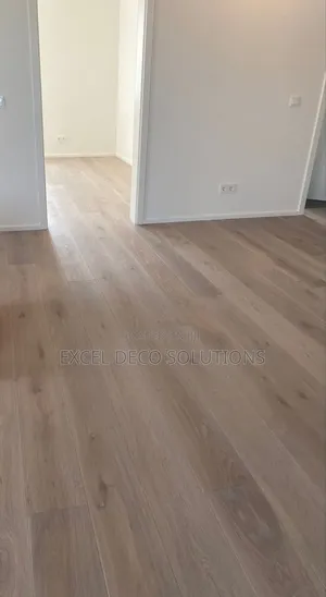 Laminate Flooring – Stylish Wooden Finish for Any Room