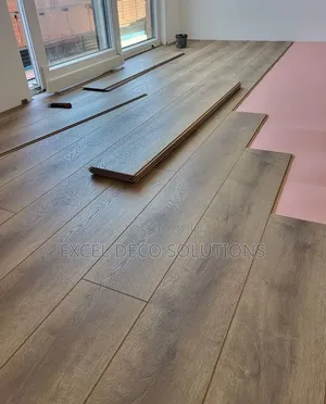 Laminate Flooring – Warm Wooden Beauty for Floors