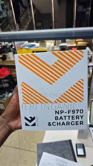 K F 970 Kit 2 Battery Plus Chsrger