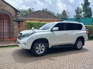 Toyota Land Cruiser Prado 2017 White