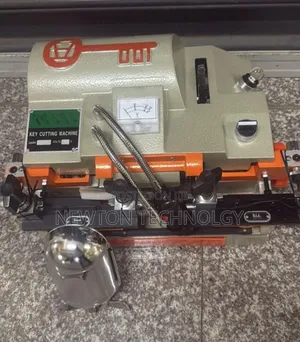 Key Cutting Machine