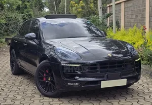 Porsche Macan GTS 2018 Black