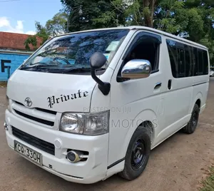 Toyota HiAce 2011 White