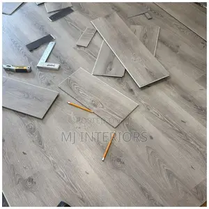 Durable LVT Flooring Waterproof Scratch Resistant Vinyl Tiles