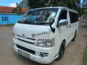 Toyota HiAce 2012 White