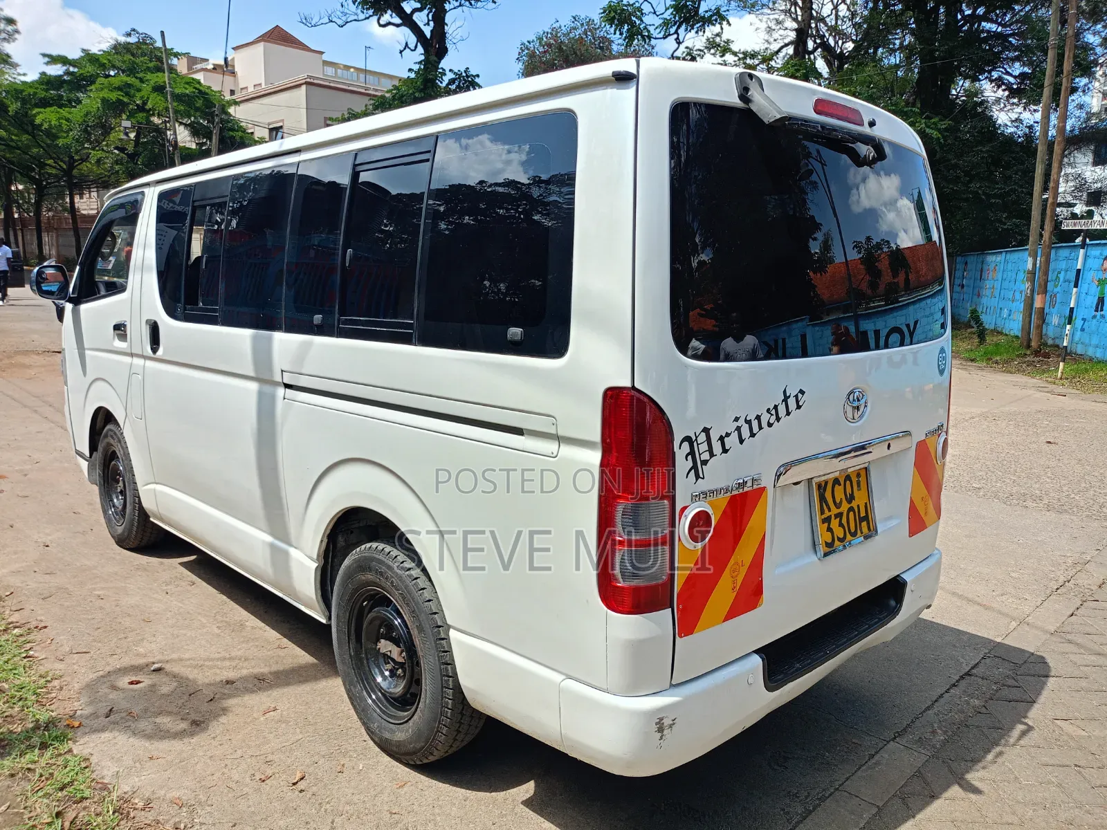 Toyota HiAce 2012 White