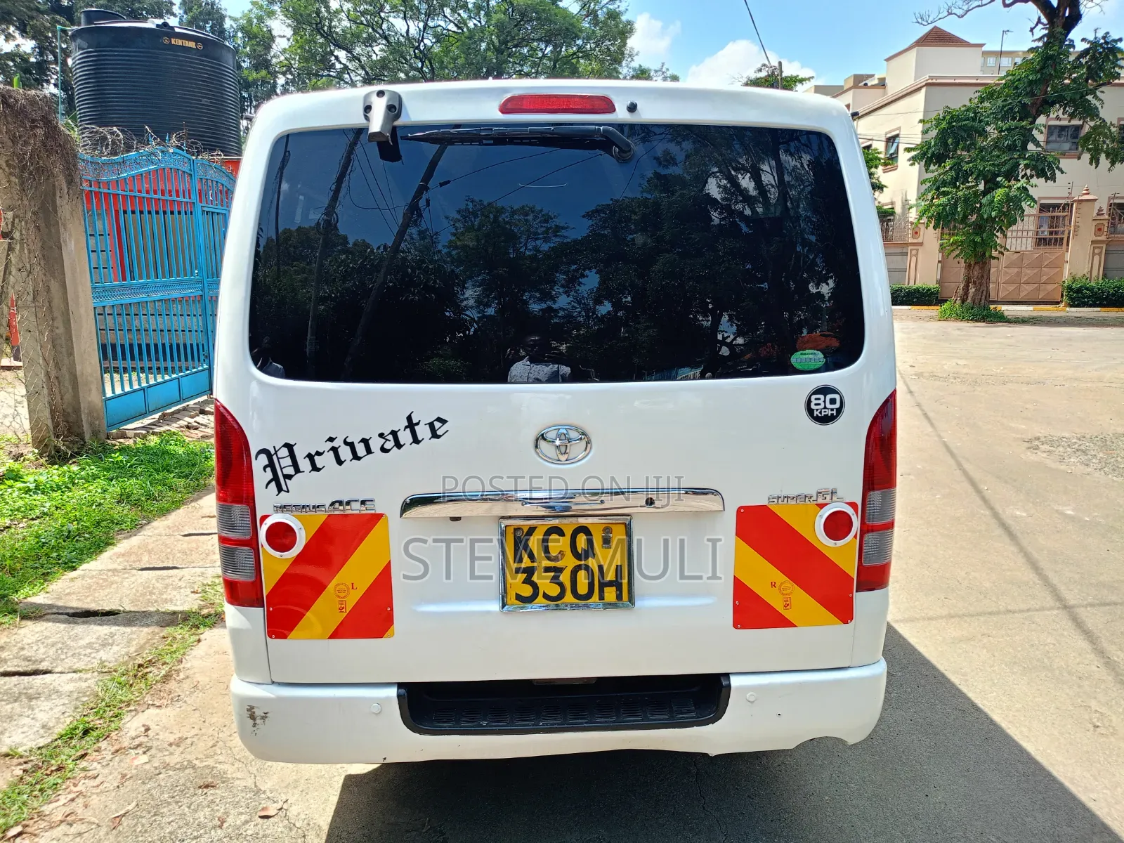 Toyota HiAce 2012 White