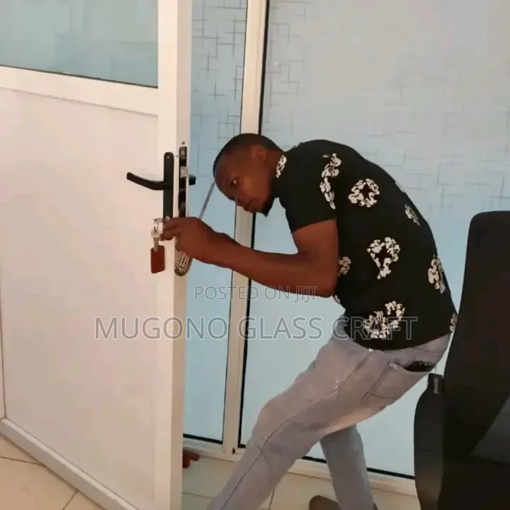 Aluminium Swing Door